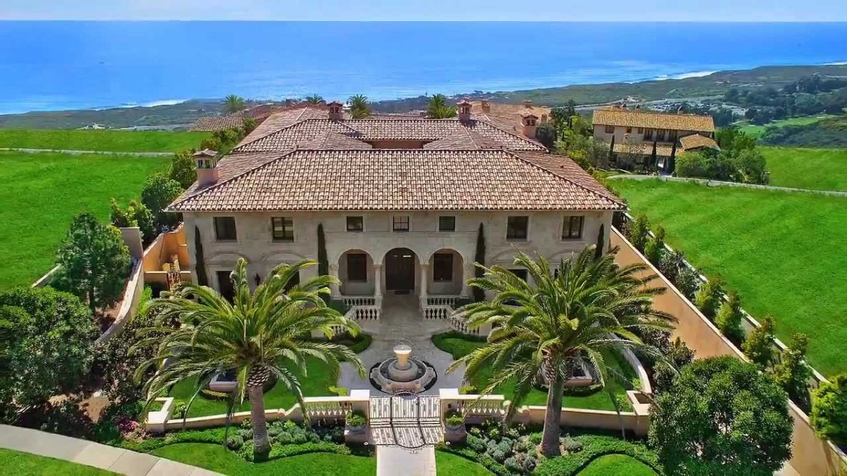 ocean view award winning coast mansions with architectural excellence in design 